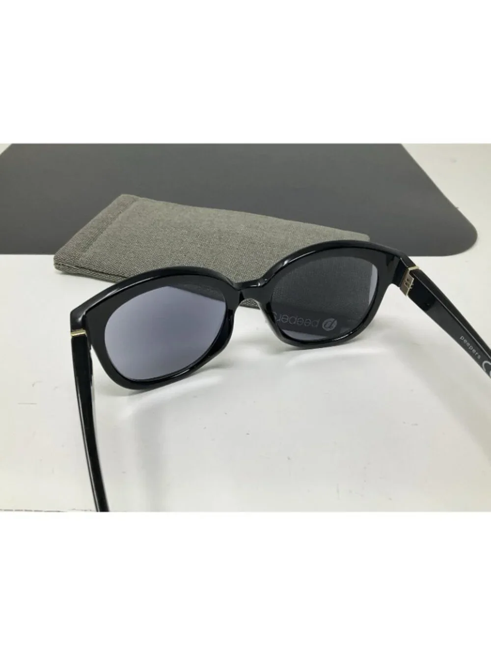 Peepers  Catalina Sun Progresive Reading Glasses Sunglasses Black + 2.50
